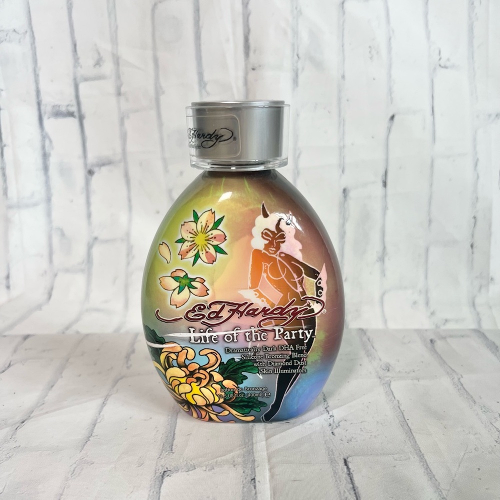 Ed Hardy Life of the Party Diamond Dust Silicone Bronzer Tanning Lotion